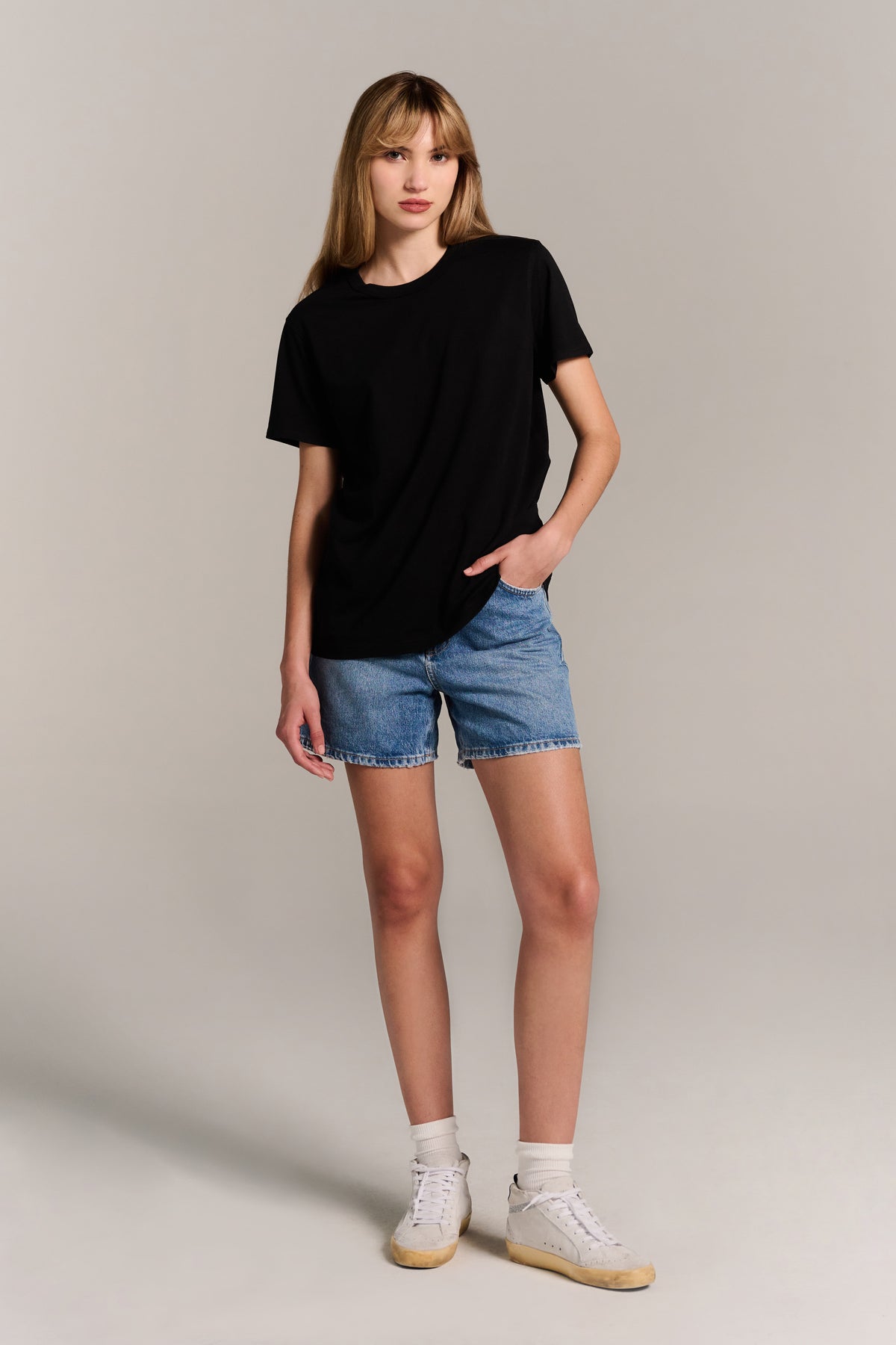 Relaxed Fit Crew Neck