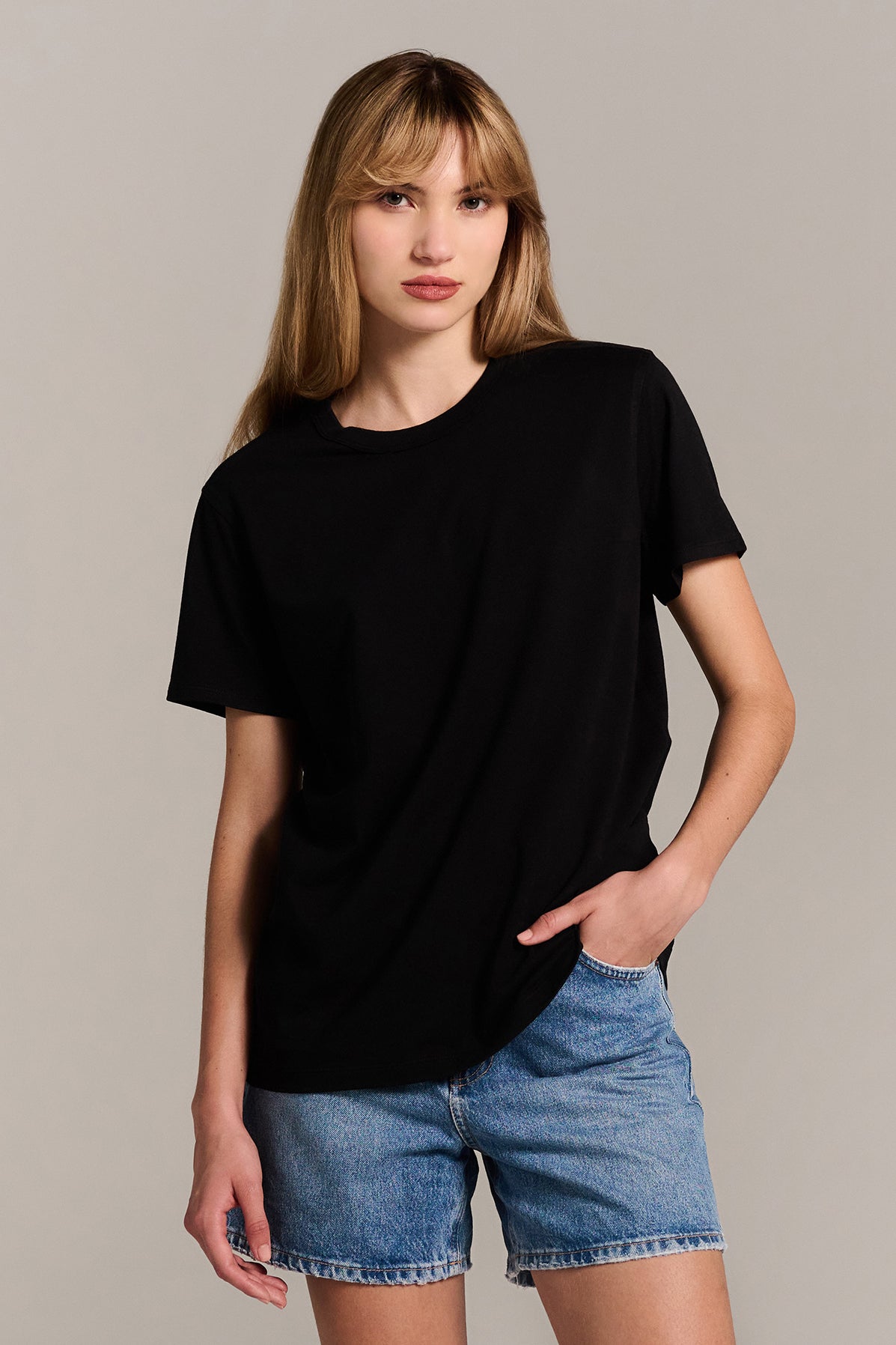 Relaxed Fit Crew Neck